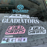 Autocollants étanches résistant aux UV avec logo de marque personnalisé autocollants de voiture de véhicule étiquettes de lettre de fenêtre découpées autocollant de transfert de vinyle extérieur
