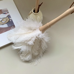 Plumeau en plumes d'autruche Siyu, blanc doux, 30-36 cm, pour le nettoyage des meubles - Product Image 4