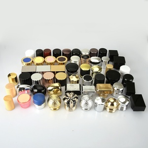 Tappo Esterno Personalizzato per Bottiglia di Profumo in Vetro Trasparente, Qualsiasi Stile, Coperchio in Materiale Composito, Serigrafia, Antigoccia, Avvitabile - Product Image 4