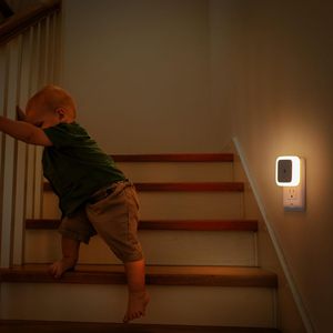 Factory Custom Logo Night <b>Light</b> Plug In Wall Dusk To Dawn Led Warm White Square <b>Sensor</b> Control 3000K Soft White <b>Light</b> - Product Image 3