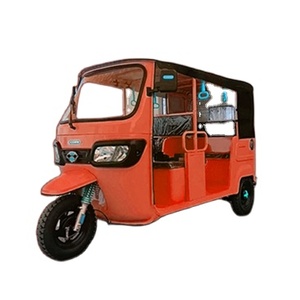 Tricycle motorisé pour adultes pouvant transporter 8 personnes, E-rickshaw pour passagers - Product Image 1