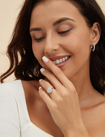 Bagues pour dames personnalisées avec le dernier design Bague de mariage Moissanite en diamant de laboratoire de promesse de Noël en argent 925 pour filles