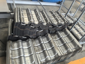 Machine de fabrication de tuiles de toit, machine de formage pour la construction, équipement de fabrication de carreaux de sol, ligne de production de carreaux. - Product Image 5