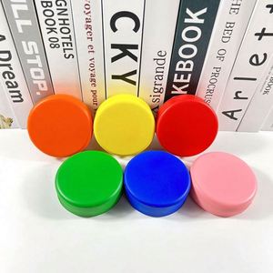 Pucks de hockey en mousse personnalisés pour l'entraînement, les jeux sur sol intérieur et les sports de plein air - Parfaits pour les enfants et les adultes - Product Image 2