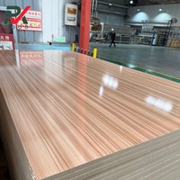 Panneaux MDF mélaminés à grain de bois haute brillance Darx en gros, tailles personnalisées pour la fabrication de placards et de meubles