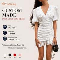 Robe Courte Décontractée pour Femme, Col en V, Manches Courtes Bouffantes, Imprimé à Pois, Froncée, Ajustée, Ourlet à Volants, Idéale pour les Vacances