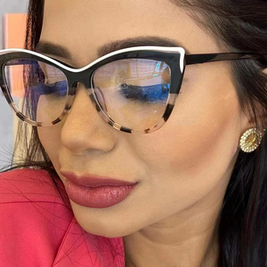 売れ筋セクシーTR90リベット付きキャットアイ光学フレーム眼鏡カラフルアンチブルーライトブロッキング特大眼鏡 - Product Image 1