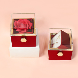 Nueva rotación Rose Jewelry Gift Box Día <span class=keywords><strong>de</strong></span> San Valentín <span class=keywords><strong>Matrimonio</strong></span> Acrílico Anillo Cajas Collar Almacenamiento Rose Jewelry Display Box - Product Image 4