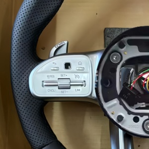 <span class=keywords><strong>Volant</strong></span> en cuir perforé personnalisé pour <span class=keywords><strong>Mercedes</strong></span> Benz W204 W205 W213 W219 W222 A45 E63 Gle Gls Amg Gt C63 E63 S63 G63 - Product Image 3