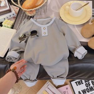 Atacado Novo Conjunto de Pijamas Térmicos de Moda para Crianças Meninos e Meninas para Uso em Casa em Duas Peças - Product Image 6