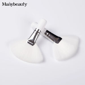 Brochas <span class=keywords><strong>de</strong></span> Maquillaje Personalizadas Blancas Súper Suaves para <span class=keywords><strong>Limpieza</strong></span> Facial, Mini Brochas <span class=keywords><strong>de</strong></span> Fibra Sintética Cortas, Gruesas y Esponjosas para el Rostro - Product Image 2