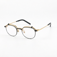Lunettes optiques classiques pour adultes en titane S400T de haute qualité, design rabattable, monture intégrale, verres à motif uni pour la lecture et la protection