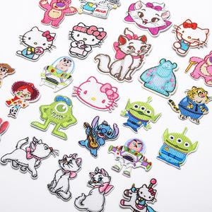 Nouveaux autocollants en tissu de dessin animé mignon petit chat et ours patchs de broderie autocollants de décoration de vêtements pour enfants - Product Image 3