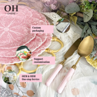 Offre Spéciale – Ensemble de Couverts Dorés pour Mariage en Acier Inoxydable 304 avec Manches en Acrylique – Style Classique (Fourchette, Cuillère, Couteau)
