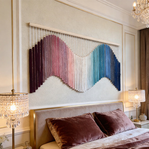 Décoration tissée, décoration statement, couleur dégradée, velours, franges, macramé, installation pour salles à manger baroques de luxe - Product Image 6