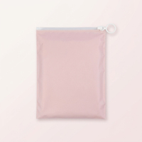 Sac d'emballage pour vêtements en PE recyclable mat rose personnalisé avec fermeture éclair coulissante pour l'emballage des sous-vêtements et des chaussettes