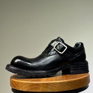 Chaussures en cuir pour hommes de style britannique, haut de gamme, en cuir de cheval lavé à l'eau, formelles, pour mariage, chaussures de marié, chaussures tendance faites à la main - Product Image 1