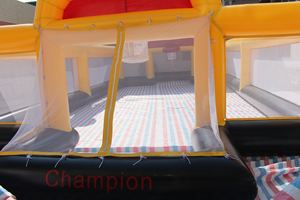 Cancha de fútbol inflable con aro de baloncesto para juegos deportivos infantiles al aire libre - Product Image 4