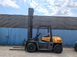 Chariot élévateur TCM 7 T d'occasion, moteur diesel à mât à 2 étages de 7 tonnes, faible durée, hauteur de levage de 6000mm, bien entretenu, prêt à fonctionner - Product Image 2