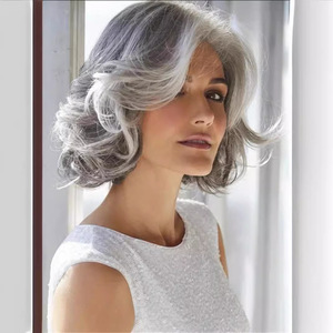 รุ่ยอี้วิกผมหยิกสั้น A455 สีเทา ลวดทนความร้อนสูง เหมาะกับทุกรูปหน้า - Product Image 1
