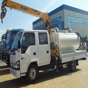 <span class=keywords><strong>Marque</strong></span> japonaise 4x2 6 roues Mini camion à benne basculante avec grue 2T brique poteau de téléphone en bois camion de Transport grue montée - Product Image 3