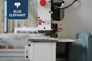 Machine à chants intégrée compacte 783J, traite une épaisseur de chant de 0,4 à 3 mm, idéale pour les ateliers de fabrication de meubles sur mesure - Product Image 6