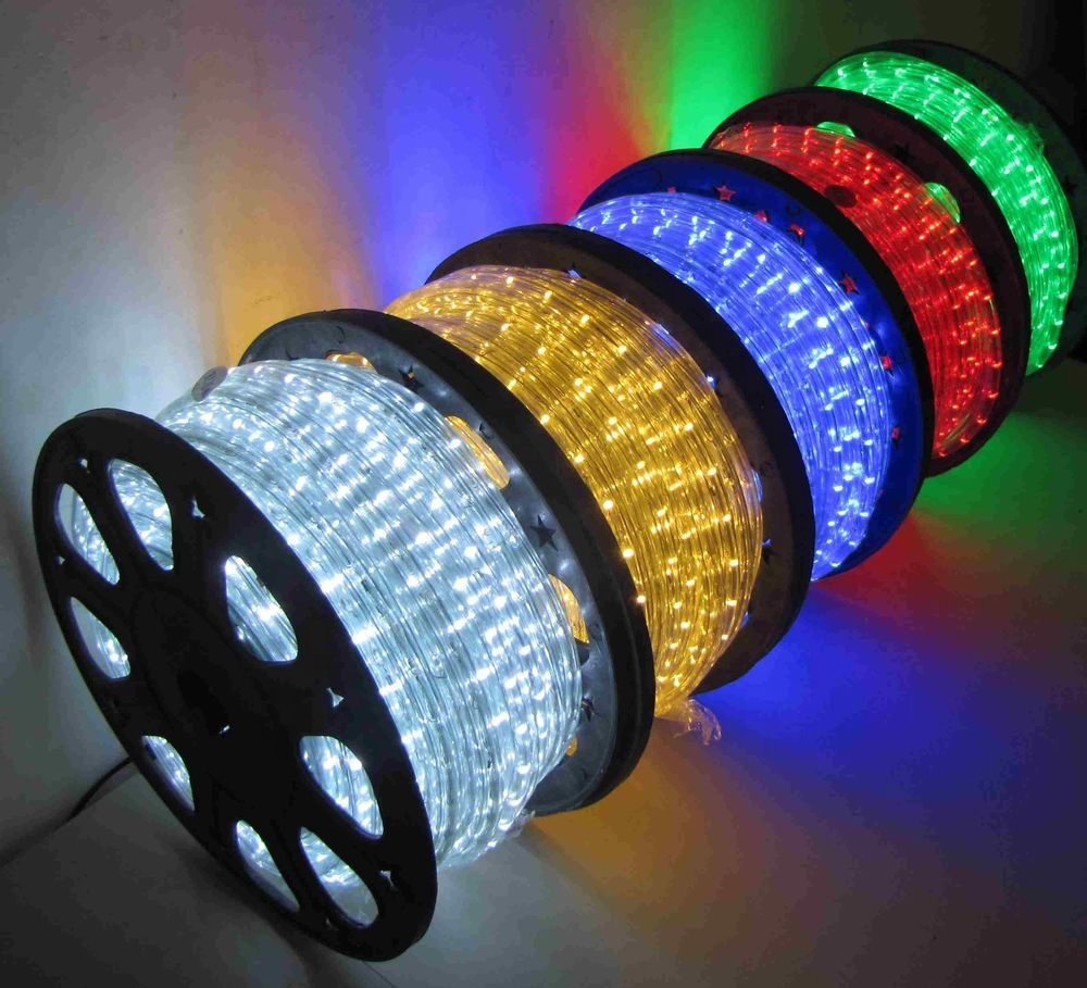空間を多用途に照らす、100メートルのLEDロープライト ソリューション