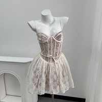 Nouveau design dentelle florale licou couleur unie robe de soirée Sexy dos nu mince poisson os court blanc femmes Mini robe