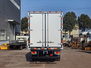 Camión Refrigerado y Congelado Isuzu de <span class=keywords><strong>Segunda</strong></span> <span class=keywords><strong>Mano</strong></span> de 5/6 Toneladas, Camioneta Refrigerada Compartimentada para Helados y Carne - Product Image 6