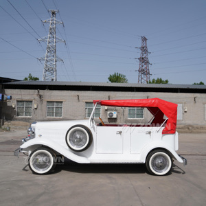 Coche Turístico Eléctrico Retro Blanco con Toldo Rojo para Uso en Villas y Transporte en Atracciones Turísticas - Product Image 5