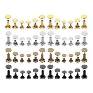 Bons prix, vente directe d'usine de chaussures à rivets dans différents styles - Product Image 1
