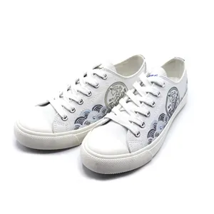 Factory produced inexpensive canvas shoes unisex customized logo shoes lace-up canvas shoes