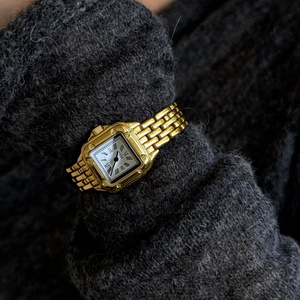 Reloj Cuadrado Dorado CILOA para Mujer, Lujoso, Personalizable, de Alta Belleza, Nuevo, de Alta Calidad, Resistente al Agua, con Movimiento de Cuarzo - Product Image 1