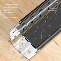 Plinthe Moderne Minimaliste en Alliage d'Aluminium Anti-Poussière, Dessus Incliné, Finition Noir Mat Brossé Argenté, Luxe Hospitalier