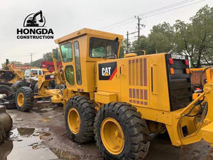 Niveladoras usadas de estado superior CAT 140H Producción japonesa Motoniveladoras usadas Cat 140H Maquinaria pesada Fabricada en Japón - Product Image 5