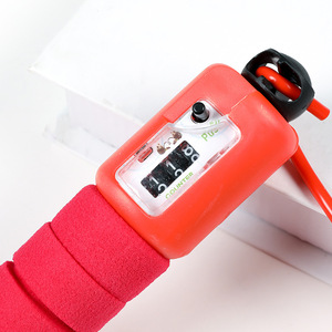 <span class=keywords><strong>Corde</strong></span> à <span class=keywords><strong>sauter</strong></span> réglable en PVC pour le sport et le fitness, avec poignées en mousse durables – Offre spéciale - Product Image 3