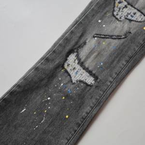 <span class=keywords><strong>Jeans</strong></span> sfilacciato orlo Flare vernice grigia Splatter <span class=keywords><strong>Jeans</strong></span> in <span class=keywords><strong>grigio</strong></span> per gli uomini di marca <span class=keywords><strong>Jeans</strong></span> con vernice - Product Image 4