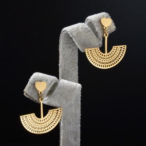 Pendientes de moda chapados en oro de 18 quilates con diseño de abalorios, aros y colgantes de acero inoxidable para mujer, venta al por mayor para diseñadores. - Product Image 1
