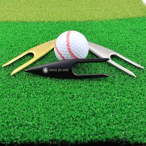 Limpiador de ranuras para palos de golf y herramienta para reparar divots, herramienta de reparación de green de golf de metal duradero con forma de pez, multifuncional para campos de golf - Product Image 5