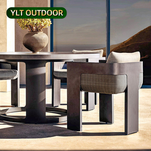 Set Tavolo e Sedie da Giardino Moderno Nordico Arredamento per Patio di Ristorante Sedie da Esterno di Lusso Impermeabili in Rattan PE e Alluminio - Product Image 1