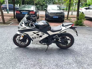 Moto sportive <span class=keywords><strong>Kawasaki</strong></span> <span class=keywords><strong>Ninja</strong></span> 250cc à essence, monocylindre refroidi par eau de 249cc, idéale pour les débutants, parfaite pour les trajets en ville - Product Image 4