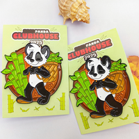 Épingles de revers personnalisées à collectionner, personnages de dessins animés mignons, épingles en émail souple avec carte en papier