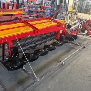 Vente en gros usine Faucheuse à disques à transmission par boîte de vitesses avec conteneur, 6 disques, pour tracteur 50-100 CV, attelée trois points, haute productivité - Product Image 1