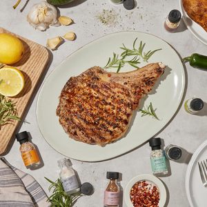 Set de Regalo de <span class=keywords><strong>Especias</strong></span> para Barbacoa Smokehouse by Thoughtfully Grilling, con 15 <span class=keywords><strong>Especias</strong></span> y Sales, Tabla de Temperaturas y Espátula para BBQ - Product Image 6