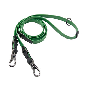 Laisse multifonctionnelle en PVC pour chien <span class=keywords><strong>de</strong></span> compagnie, crochets à pression robustes, décoration <span class=keywords><strong>de</strong></span> rivet <span class=keywords><strong>de</strong></span> grande taille pour petits et moyens chiens, vente en gros - Product Image 2