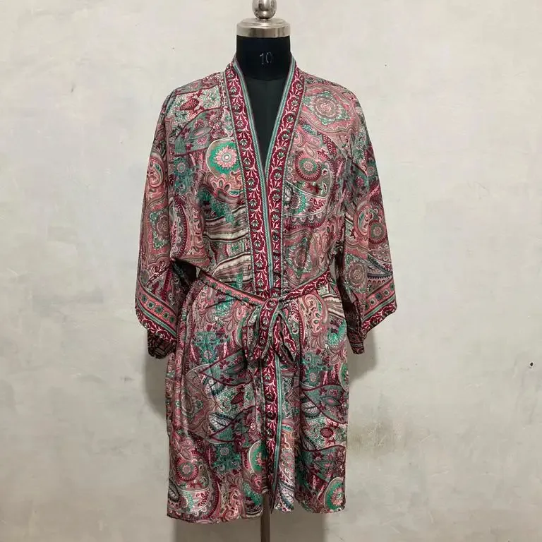 Zijden Kimono Vintage Vrouwen Dragen Korte Jurk Trendy Design Handgemaakte Bulkproduct Aangepaste Vorm