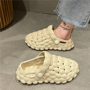Sandalias de Verano Unisex al por Mayor, Zuecos de Burbuja, Diseño Novedoso, Suela Gruesa, Cómodas y Antideslizantes para Primavera - Product Image 3