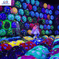 Esfera Metálica Giratoria Inflable para Pared y Piso con Proyección Interactiva 3D Inmersiva Sqarcade, Proyector 3D para Entretenimiento en Interiores