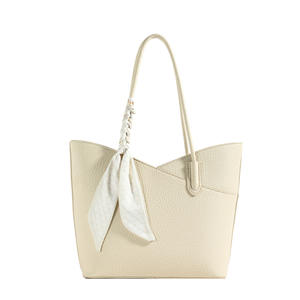 Large-Capacity Women's Casual Tote <strong>Bag</strong> Waterproof Retro Simple Crossbody Design Ins New Shoulder Strap for Commuters Wholesale - Product Image 6