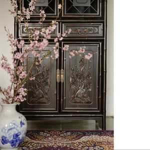 Bibliothèque classique en bambou, style chinois rétro, armoire de rangement sur pied avec portes et étagères pour la maison ou le bureau - Product Image 3